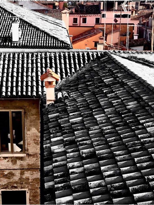 Venice roofs pottery